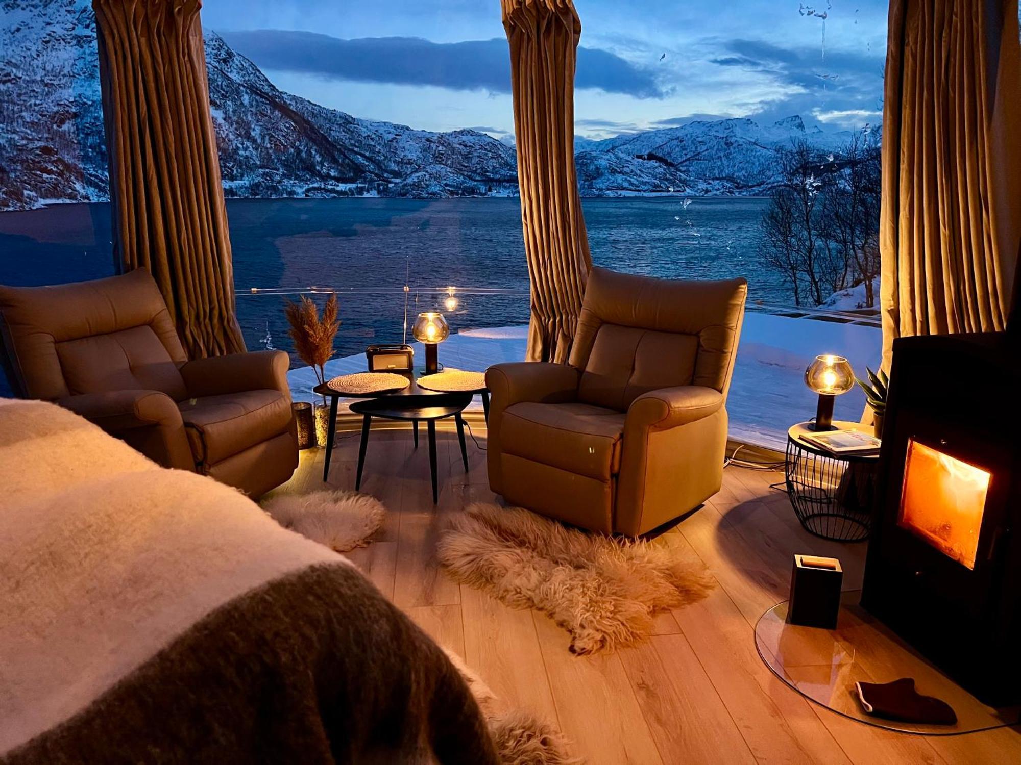 Lofoten Glampingdome Myrland Eksteriør bilde